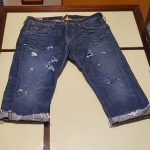 * GREAT CONDITION * TRUE RELIGION JEAN SHORTS